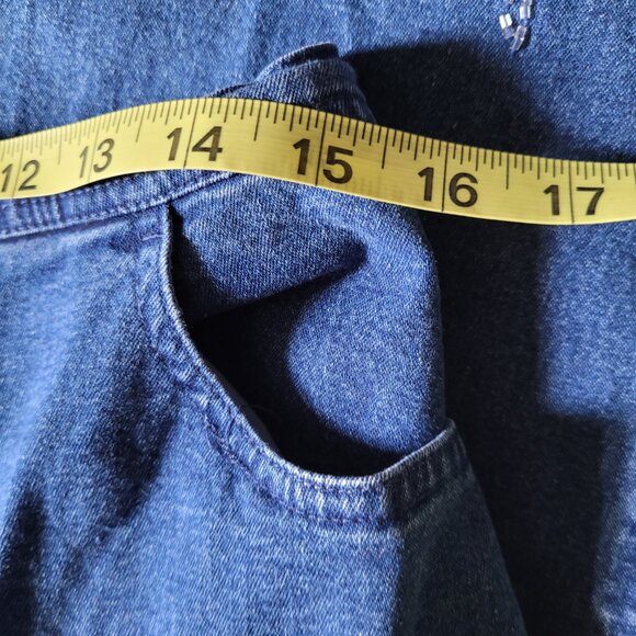 Quacker Factory Embellished Jean Capri's Misses Size Large - Picture 7 of 9